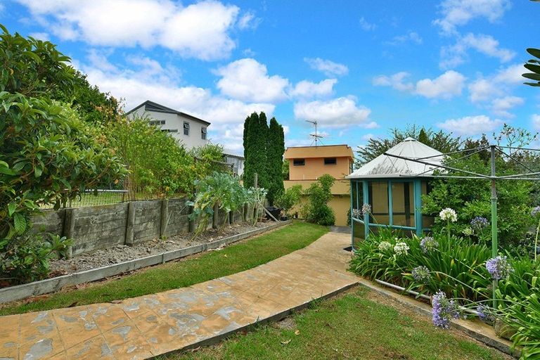 Photo of property in 35 Totara Road, Stanmore Bay, Whangaparaoa, 0932