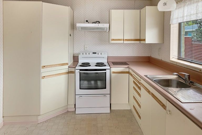 Photo of property in 3 Tasman Street, Levin, 5510
