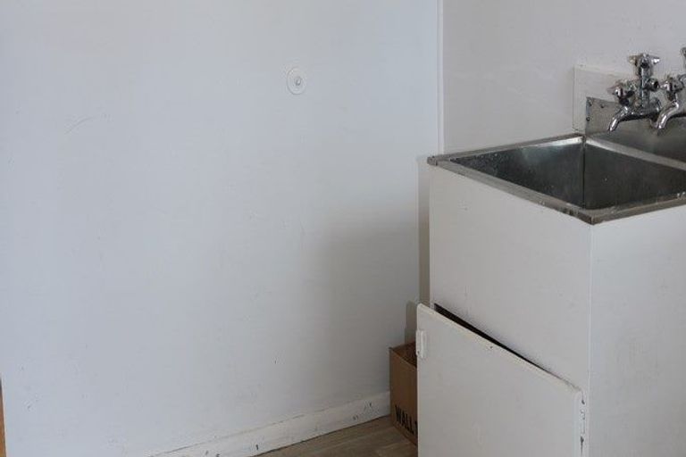 Photo of property in 143 Cobham Drive, Hamilton East, Hamilton, 3216