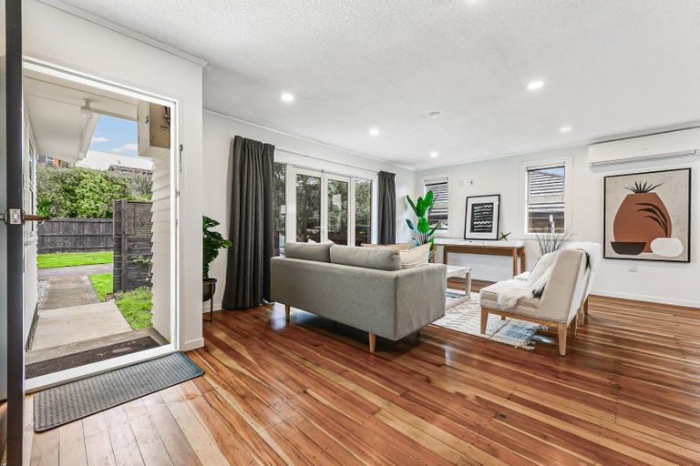 Photo of property in 84 Newcastle Road, Dinsdale, Hamilton, 3204