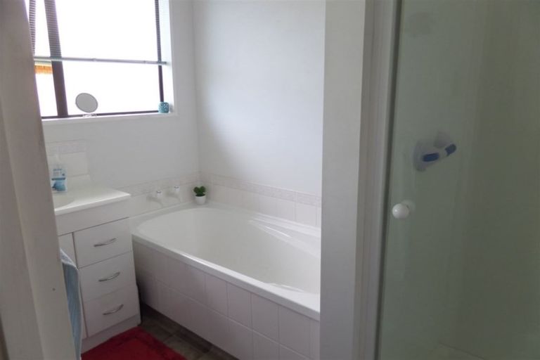 Photo of property in 1/2 Topham Lane, Hornby, Christchurch, 8042