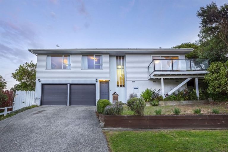 Photo of property in 3 The Anchorage, Whitby, Porirua, 5024