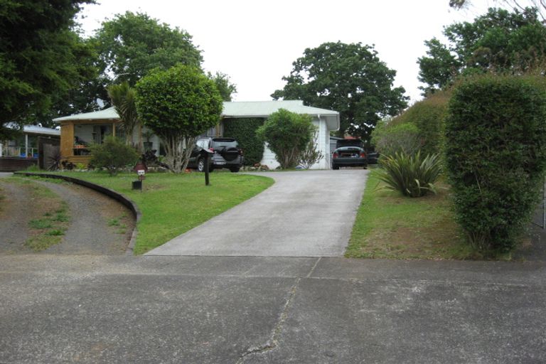 Photo of property in 32 Mcshane Street, Pukekohe, 2120