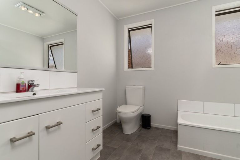 Photo of property in 16 Colville Street, Masterton, 5810