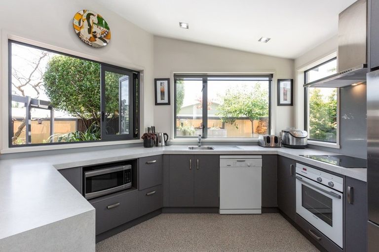 Photo of property in 6a Kauri Street, Taradale, Napier, 4112