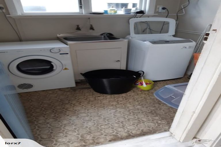 Photo of property in 28 Avro Crescent, Hornby, Christchurch, 8042