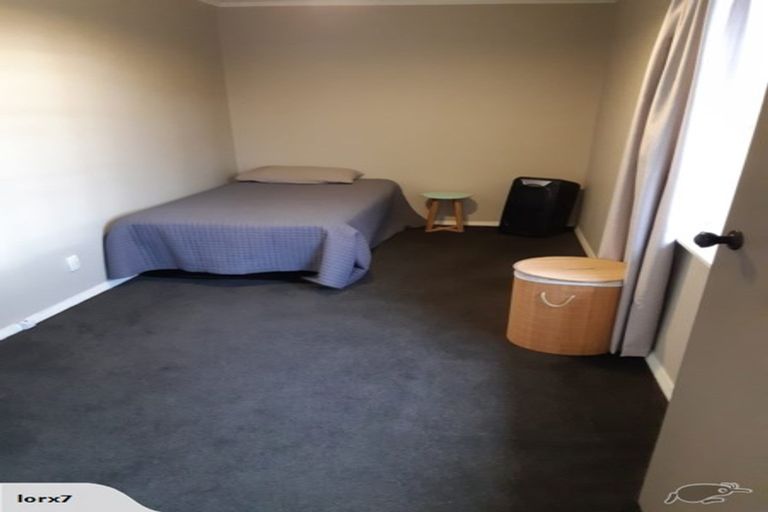 Photo of property in 28 Avro Crescent, Hornby, Christchurch, 8042