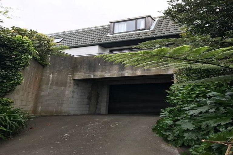 Photo of property in 3a Donald Crescent, Karori, Wellington, 6012