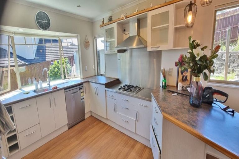 Photo of property in 5 Lamia Place, The Gardens, Auckland, 2105