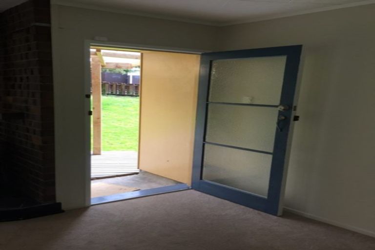 Photo of property in 96 Reynella Drive, Massey, Auckland, 0614