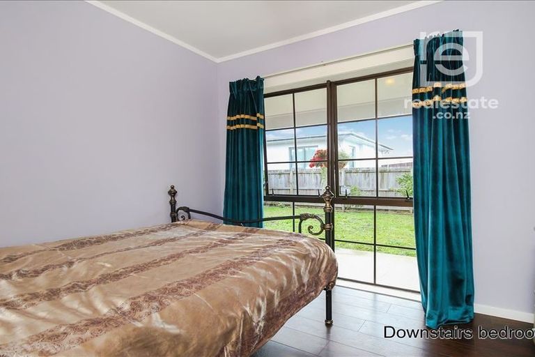 Photo of property in 5 Tawa Road, Te Atatu Peninsula, Auckland, 0610