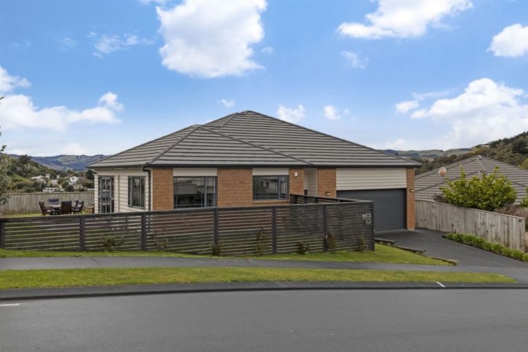 Photo of property in 47 Staithes Drive North, Whitby, Porirua, 5024