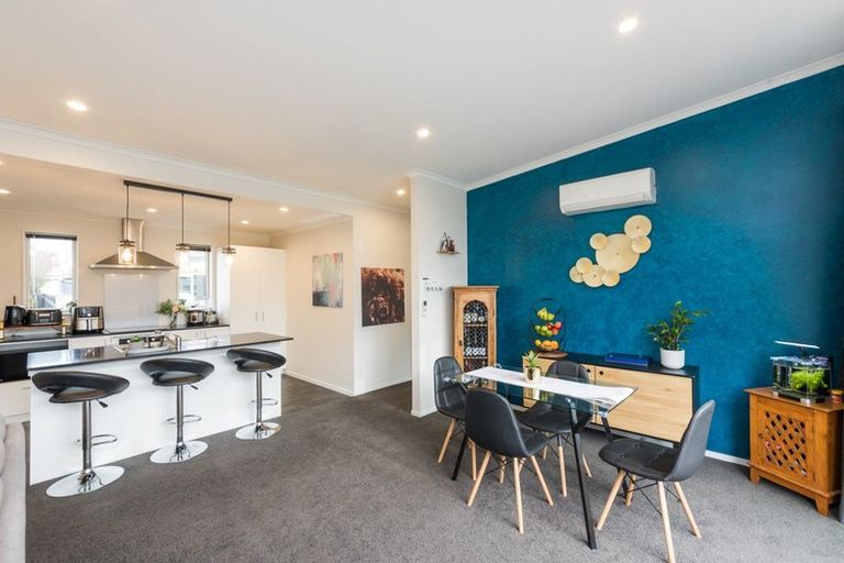 Photo of property in 58a Exeter Crescent, Takaro, Palmerston North, 4412