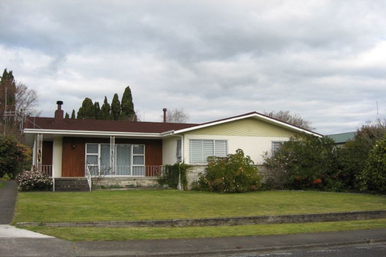 Photo of property in 7e Limbrick Street, Waipawa, 4210
