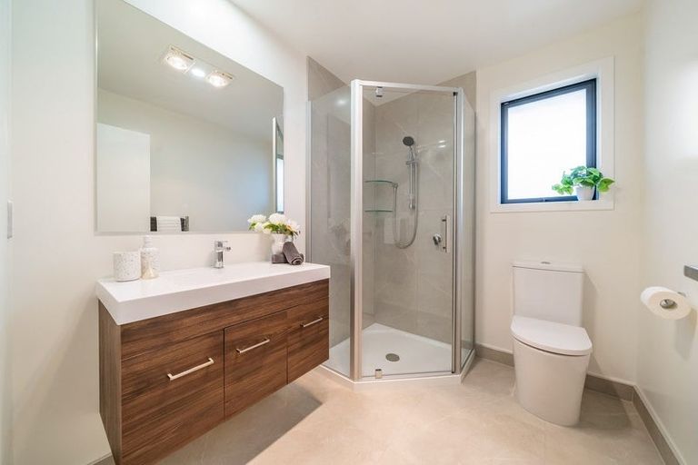 Photo of property in 115 Silverstream Road, Crofton Downs, Wellington, 6035