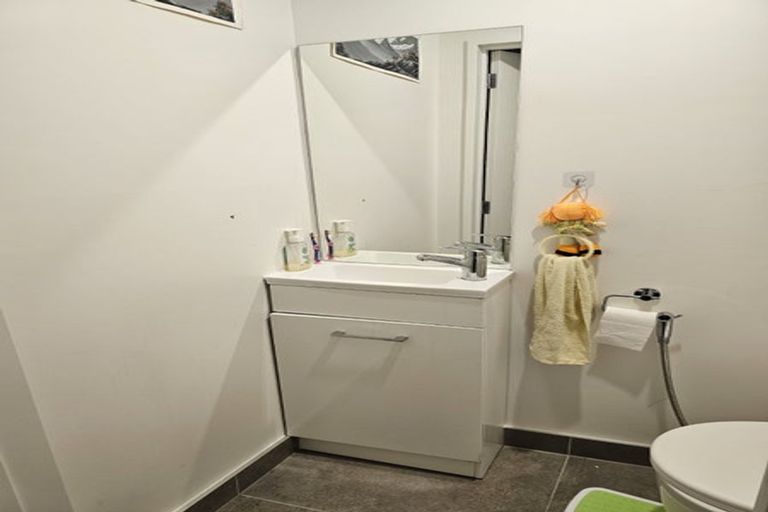 Photo of property in 2/122 Pooks Road, Ranui, Auckland, 0612