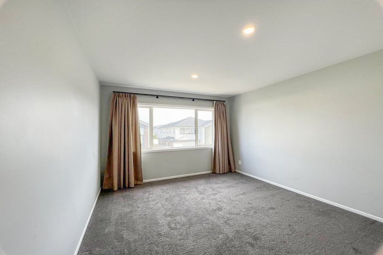 Photo of property in 12 Kota Lane, Hobsonville, Auckland, 0616