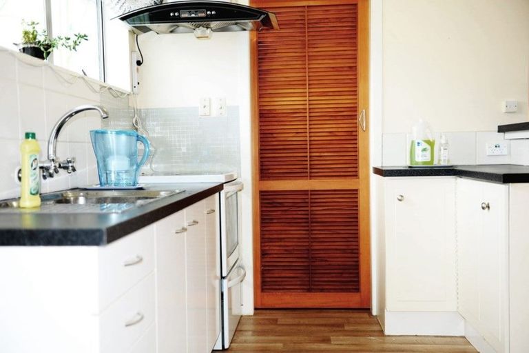 Photo of property in 1/5 Royal Arch Place, Rosehill, Papakura, 2113