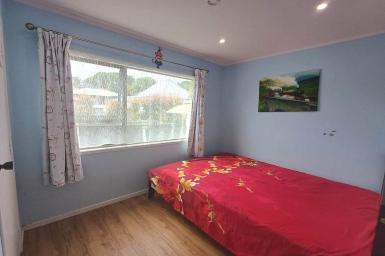 Photo of property in 21 Rapallo Place, Farm Cove, Auckland, 2012