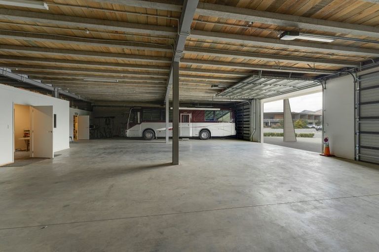 Photo of property in 16 Silverstone Drive, Cromwell, 9384