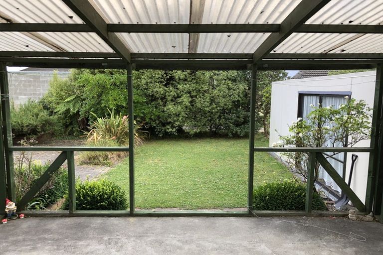 Photo of property in 17 Bauchop Road, Waterloo, Lower Hutt, 5011