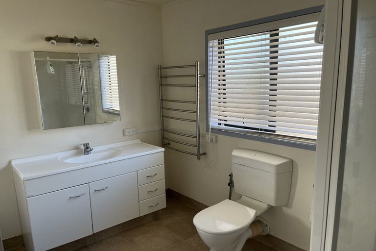 Photo of property in 7 Foundation Place, Glen Eden, Auckland, 0602