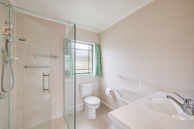 Photo of property in 6 Jacaranda Place, Greenmeadows, Napier, 4112