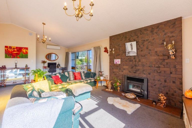 Photo of property in 17 Gaisford Terrace, Waipukurau, 4200