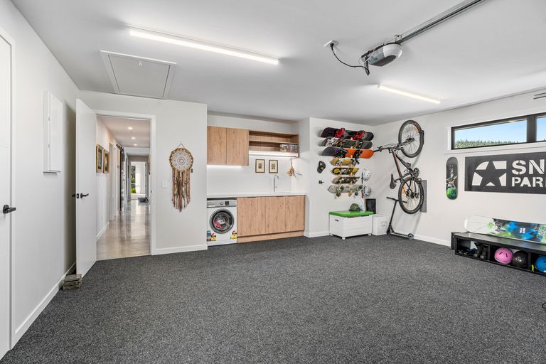 Photo of property in 89 Infinity Drive, Wanaka, 9305