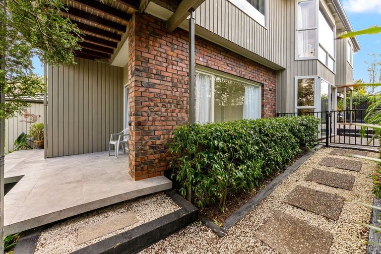 Photo of property in 21 Hastings Road, Mairangi Bay, Auckland, 0630