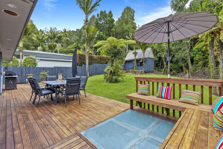 Photo of property in 14 Ngaio Road, Titirangi, Auckland, 0604