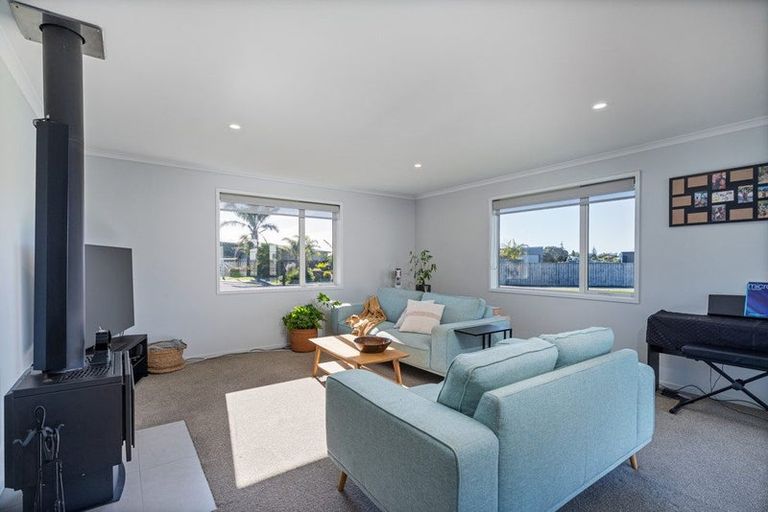 Photo of property in 36 Tairua Palms Place, Tairua, 3508