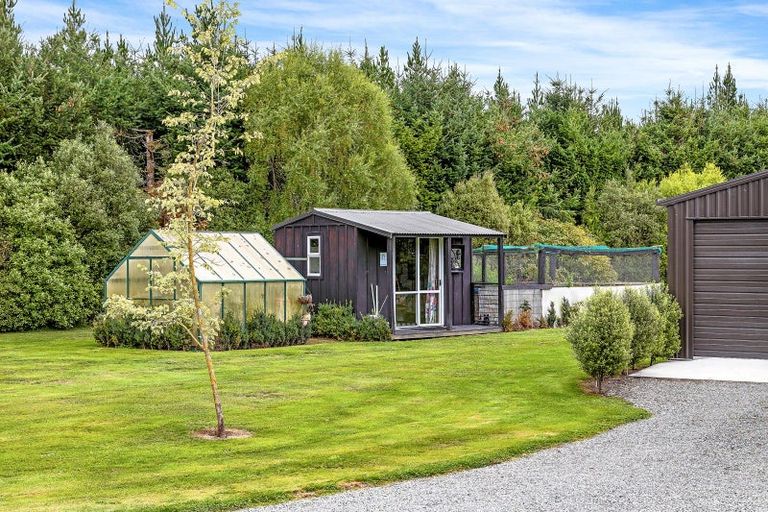 Photo of property in 301 School Road, West Eyreton, Rangiora, 7475