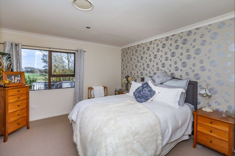 Photo of property in 115 Muhunoa West Road, Ohau, Levin, 5570
