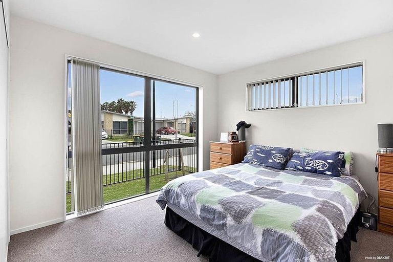 Photo of property in 6 Totara Meadows Court, Wiri, Auckland, 2104
