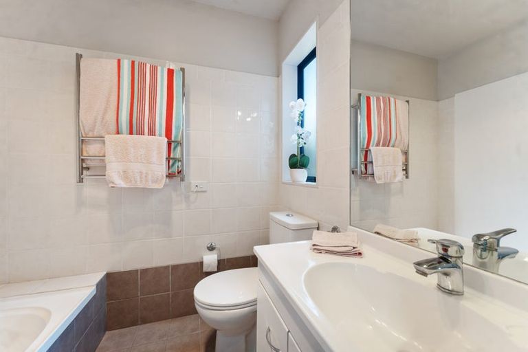 Photo of property in 2a Sycamore Drive, Sunnynook, Auckland, 0620