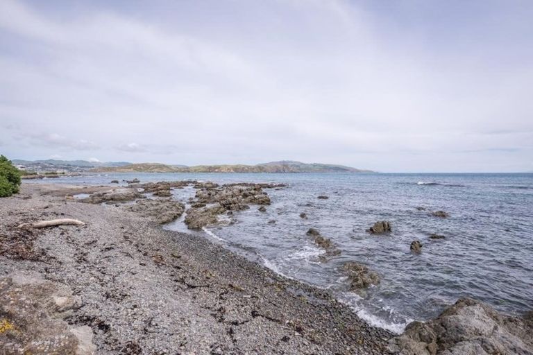 Photo of property in 79 Moana Road, Plimmerton, Porirua, 5026