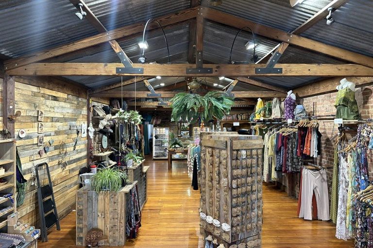 Photo of property in 8/101 Hobsonville Road, West Harbour, Auckland, 0618