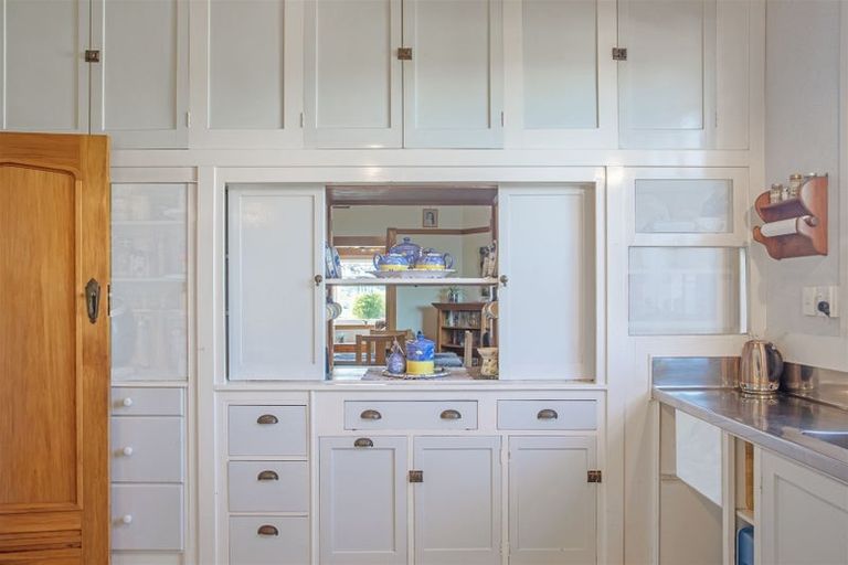 Photo of property in 12 Tavistock Road, Waipukurau, 4200