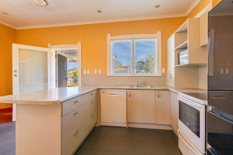 Photo of property in 616 Saint Aubyn Street West, Saint Leonards, Hastings, 4120