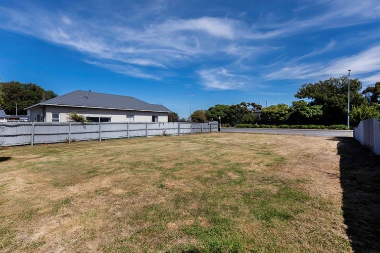 Photo of property in 8 Pages Road, Linwood, Christchurch, 8062