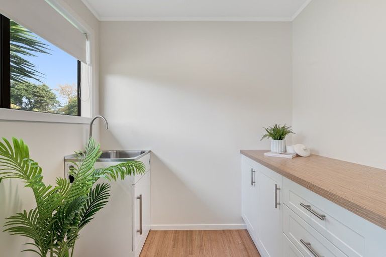 Photo of property in 18 Waikareao Way, Brookfield, Tauranga, 3110