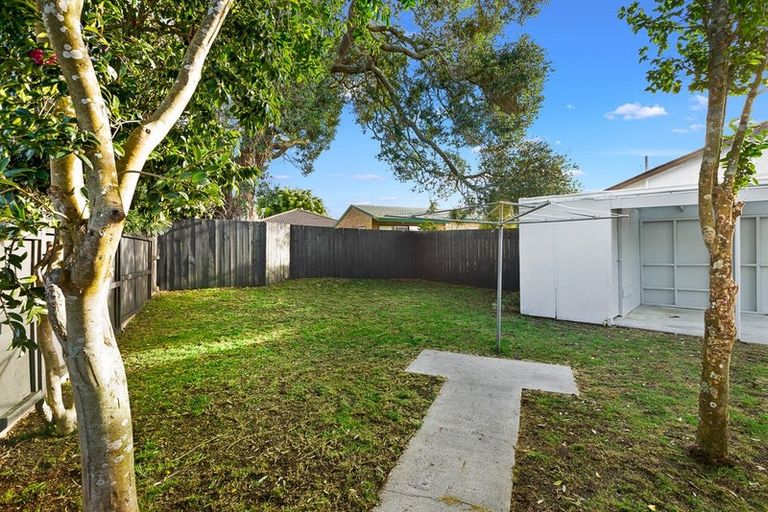 Photo of property in 2/39 Gardner Avenue, New Lynn, Auckland, 0600
