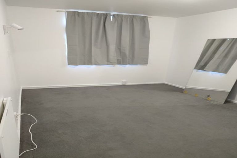 Photo of property in 19/125u Queens Drive, Lyall Bay, Wellington, 6022