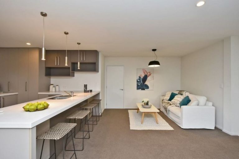 Photo of property in 64 Englefield Road, Northwood, Christchurch, 8051