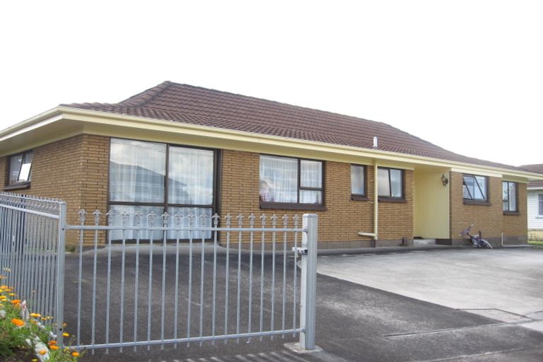 Photo of property in 4 Mangarata Avenue, Papatoetoe, Auckland, 2025