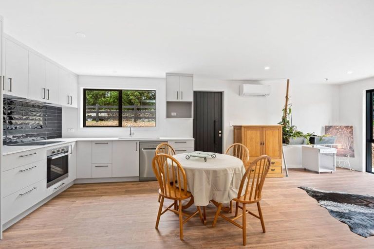 Photo of property in 747 Ngunguru Road, Glenbervie, Whangarei, 0173