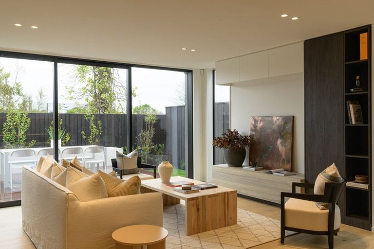 Photo of property in 30a Gracefield Avenue, Christchurch Central, Christchurch, 8013