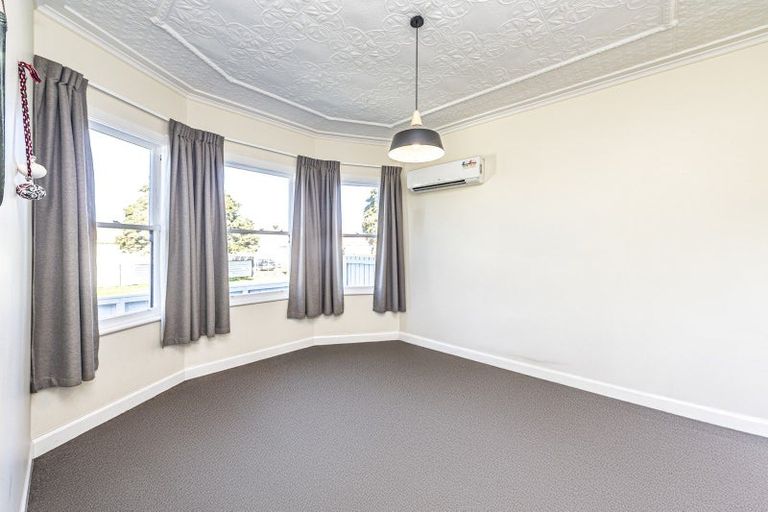 Photo of property in 18 Swiss Avenue, Gonville, Whanganui, 4501