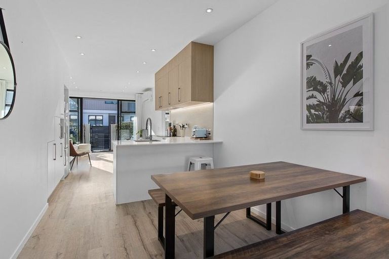 Photo of property in 4/445 Hibiscus Coast Highway, Orewa, 0931